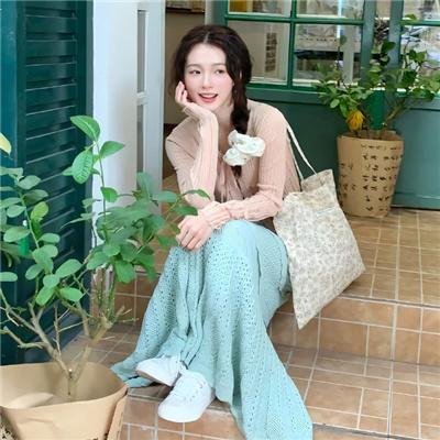 彩虹艳女